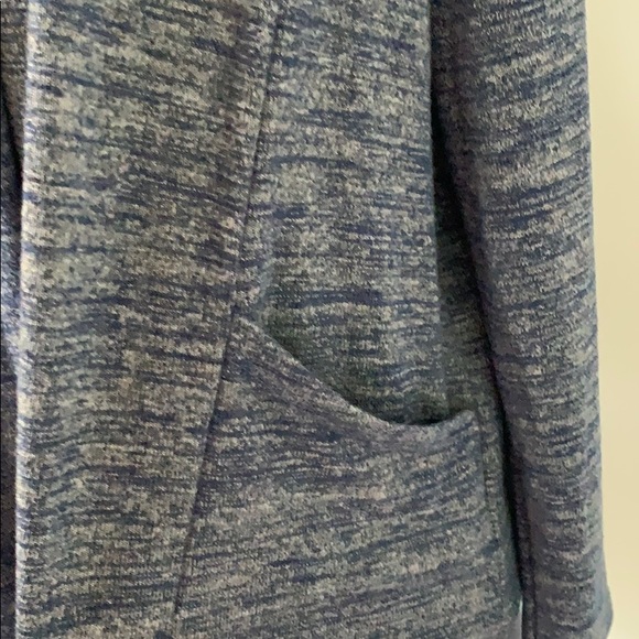 Comfortable pull over. - Picture 5 of 5